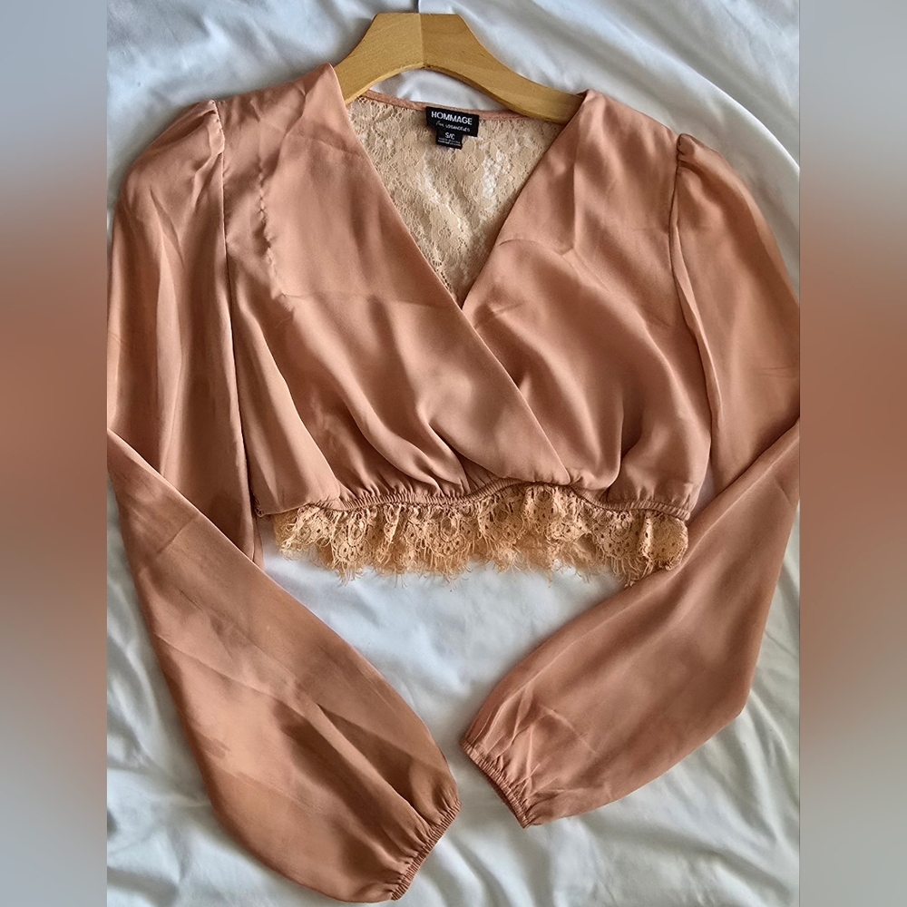 Women's Peach Lace Trim Top